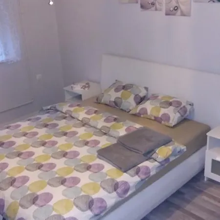 Apartment Rona Apartman