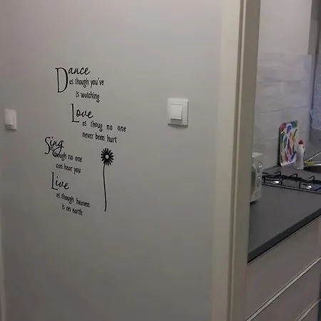 Rona Apartman Apartment