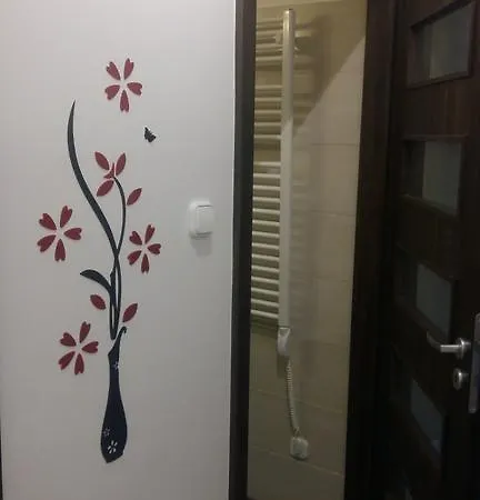 Rona Apartman