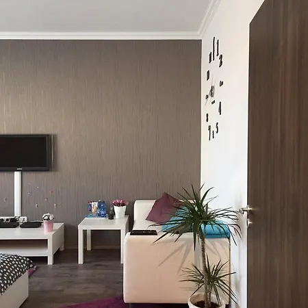 Apartament Rona Apartman *