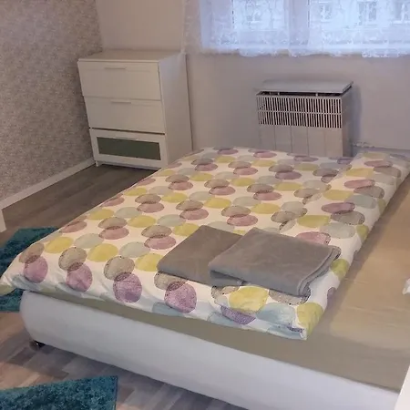 Apartament Rona Apartman *