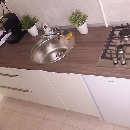 Rona Apartman