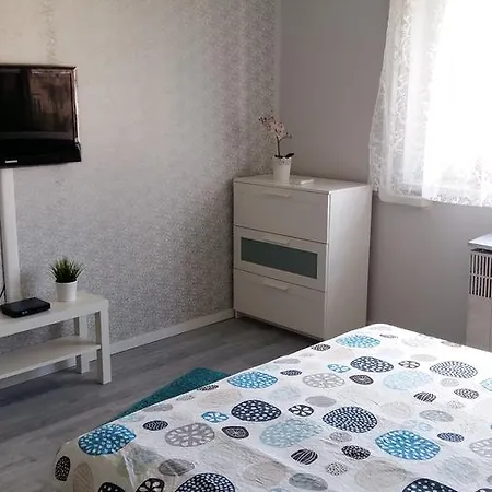 Rona Apartman